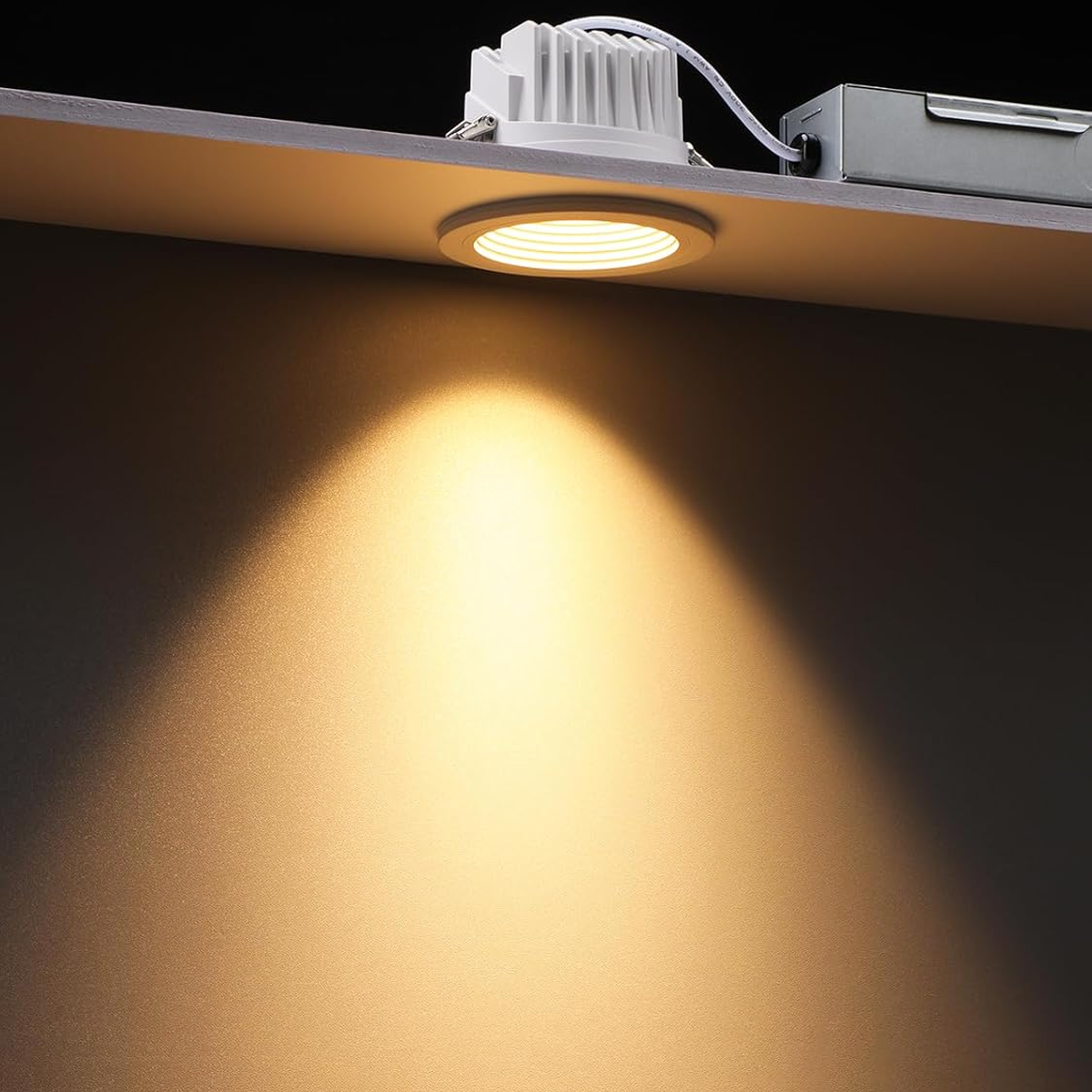 Bafflux 3" Glare-free LED Recessed Light - 9W Dimmable with Baffle Trim