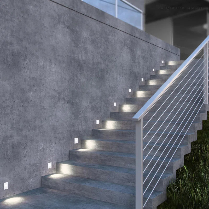 Pro 120V Upright Gradience Step & Deck Light - Adjustable Color Temperature