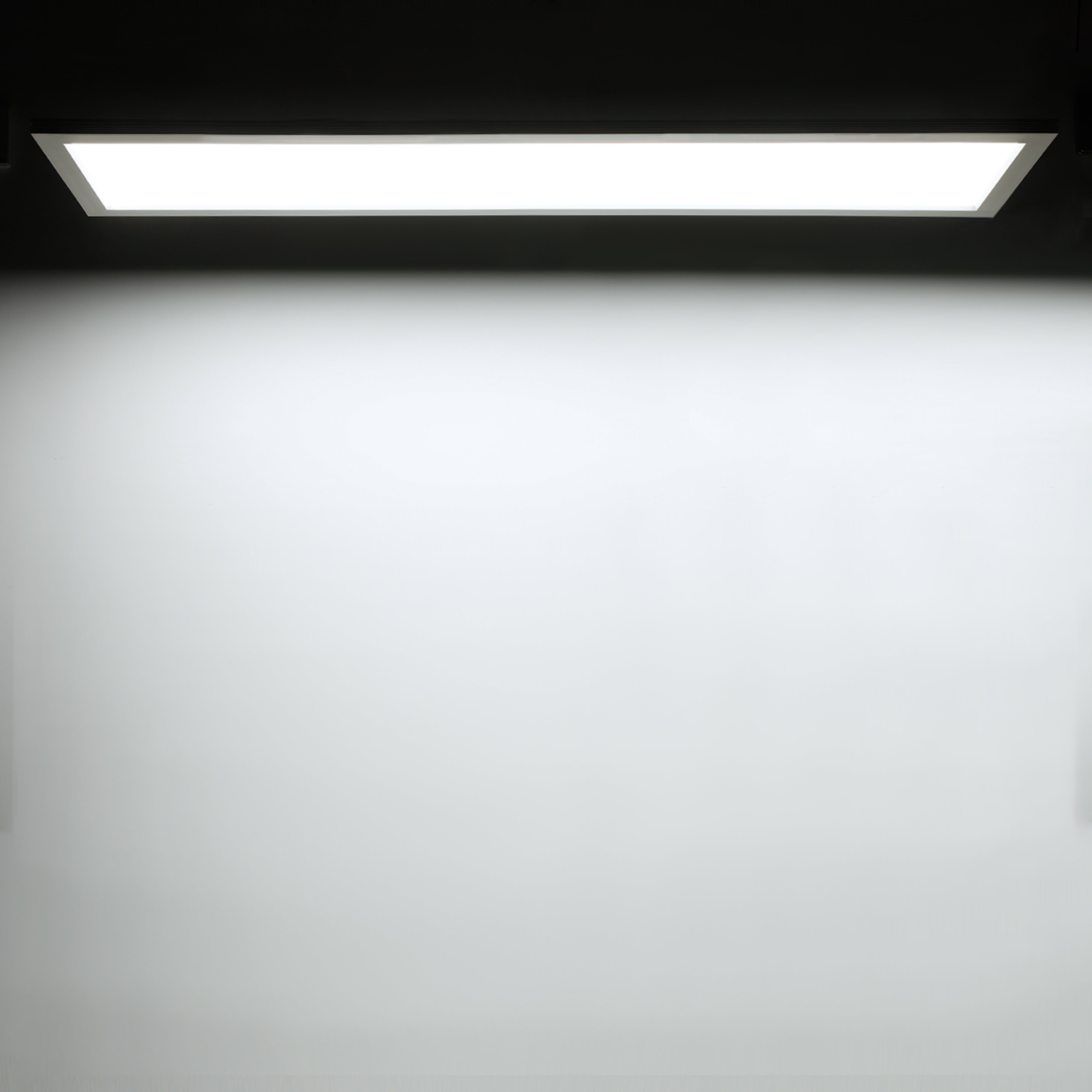 SlimLine 40W LED Panel Light - 4' x 1' - 5000K